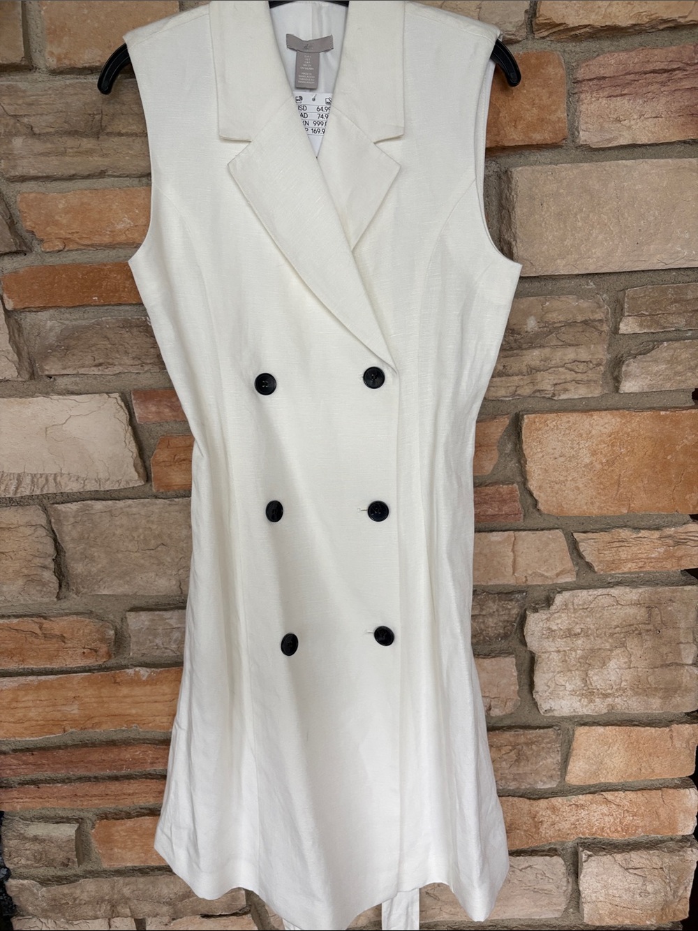 H&M Sleeveless Double-Breasted Cream Dress with Black Buttons